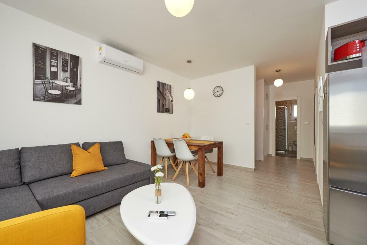 City Apartment Magdalena Trogir Exterior foto