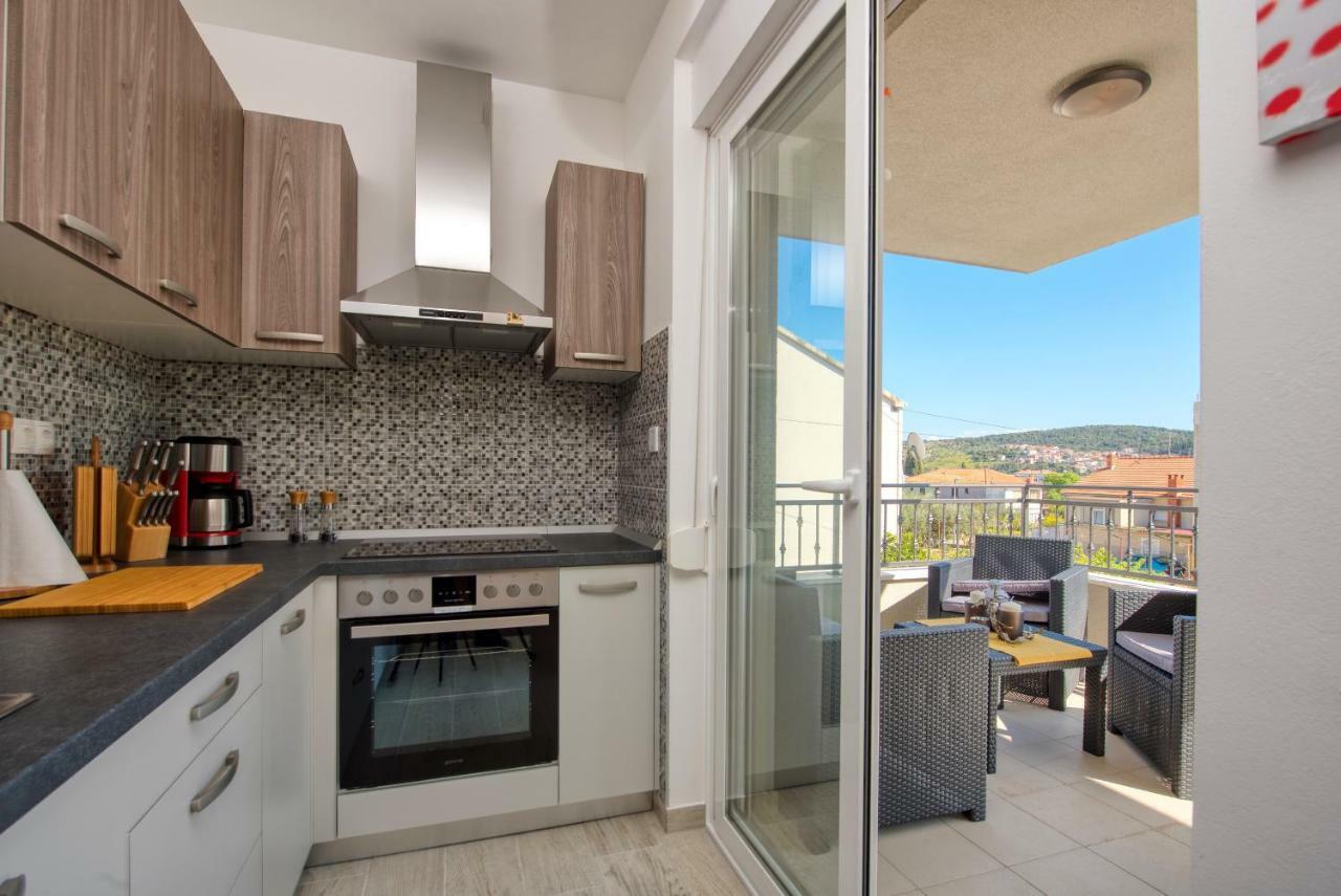 City Apartment Magdalena Trogir Exterior foto